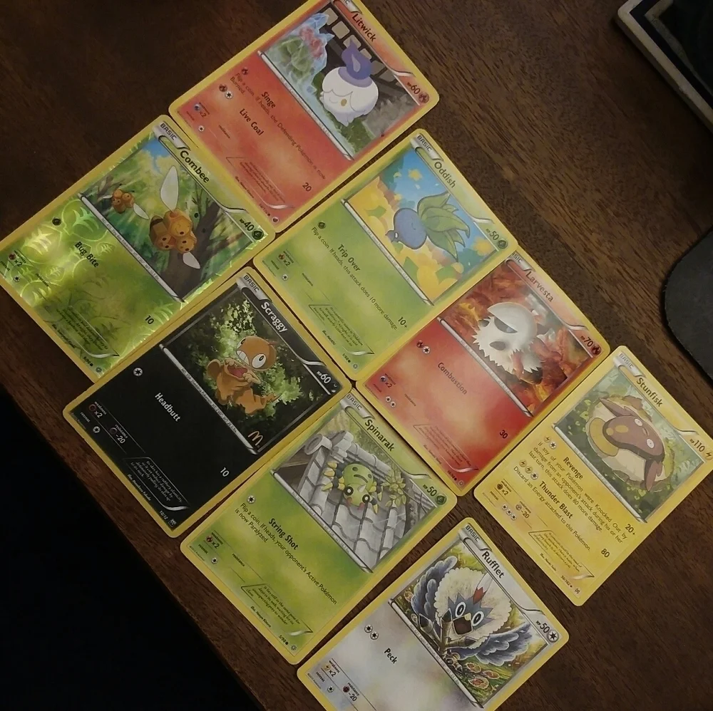Pokemon Basic Bundle, 8 cards